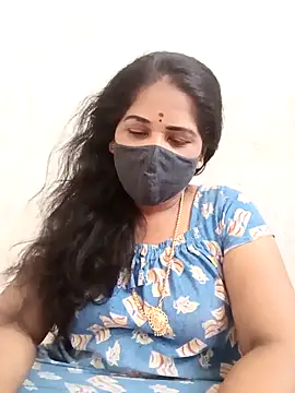 Snapshot of MaaliiiPonuTamil chatting on 03.05.25 MaaliiiPonuTamil online show from 03.05.25