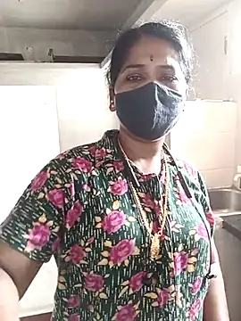 Snapshot of MaaliiiPonuTamil chatting on 03.08.25 MaaliiiPonuTamil online show from 03.08.25