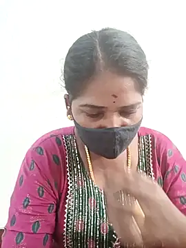 Snapshot of MaaliiiPonuTamil chatting on 03.09.25 MaaliiiPonuTamil online show from 03.09.25