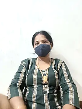 Snapshot of MaaliiiPonuTamil chatting on 03.19.25 MaaliiiPonuTamil online show from 03.19.25