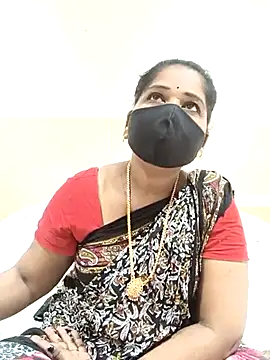 Snapshot of MaaliiiPonuTamil chatting on 03.23.25 MaaliiiPonuTamil online show from 03.23.25