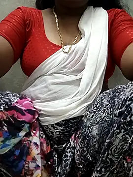 Snapshot of MaaliiiPonuTamil chatting on 09.27.25 MaaliiiPonuTamil online show from 09.27.25