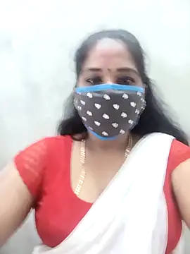 Snapshot of MaaliiiPonuTamil chatting on 10.04.25 MaaliiiPonuTamil online show from 10.04.25