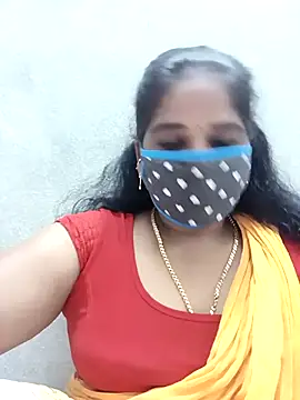 Snapshot of MaaliiiPonuTamil chatting on 10.15.25 MaaliiiPonuTamil online show from 10.15.25