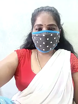 Snapshot of MaaliiiPonuTamil chatting on 10.16.25 MaaliiiPonuTamil online show from 10.16.25