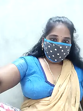 Snapshot of MaaliiiPonuTamil chatting on 10.19.25 MaaliiiPonuTamil online show from 10.19.25