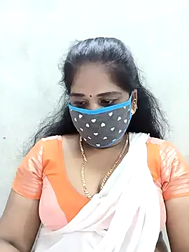 Snapshot of MaaliiiPonuTamil chatting on 10.21.25 MaaliiiPonuTamil online show from 10.21.25