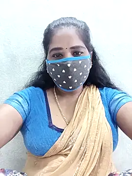 Snapshot of MaaliiiPonuTamil chatting on 10.22.25 MaaliiiPonuTamil online show from 10.22.25