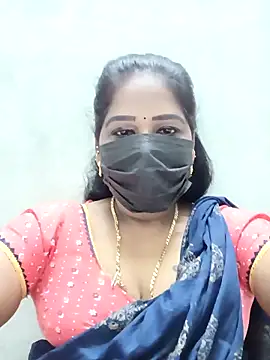 Snapshot of MaaliiiPonuTamil chatting on 11.12.25 MaaliiiPonuTamil online show from 11.12.25