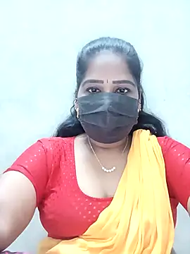 Snapshot of MaaliiiPonuTamil chatting on 11.18.25 MaaliiiPonuTamil online show from 11.18.25