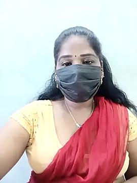 Snapshot of MaaliiiPonuTamil chatting on 11.19.25 MaaliiiPonuTamil online show from 11.19.25