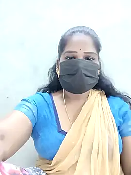 Snapshot of MaaliiiPonuTamil chatting on 11.19.25 MaaliiiPonuTamil online show from 11.19.25