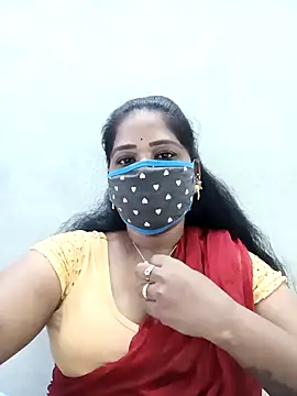 Snapshot of MaaliiiPonuTamil chatting on 11.21.25 MaaliiiPonuTamil online show from 11.21.25