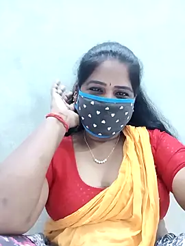 Snapshot of MaaliiiPonuTamil chatting on 11.21.25 MaaliiiPonuTamil online show from 11.21.25