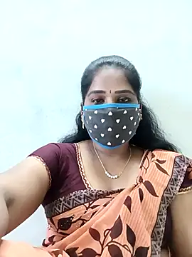 Snapshot of MaaliiiPonuTamil chatting on 11.23.25 MaaliiiPonuTamil online show from 11.23.25