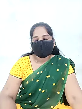 Snapshot of MaaliiiPonuTamil chatting on 12.21.25 MaaliiiPonuTamil online show from 12.21.25