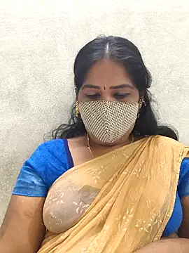 Snapshot of MaaliiiPonuTamil chatting on 02.10.26 MaaliiiPonuTamil online show from 02.10.26