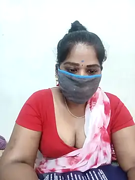 Snapshot of MaaliiiPonuTamil chatting on 02.15.26 MaaliiiPonuTamil online show from 02.15.26