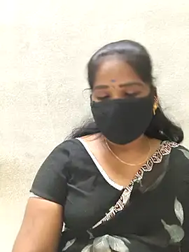 Snapshot of MaaliiiPonuTamil chatting on 02.17.26 MaaliiiPonuTamil online show from 02.17.26