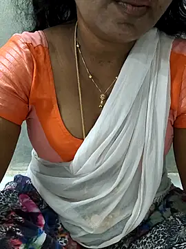 Snapshot of MaaliiiPonuTamil chatting on 05.16.26 MaaliiiPonuTamil online show from 05.16.26
