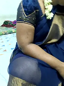 Snapshot of MaaliiiPonuTamil chatting on 05.19.26 MaaliiiPonuTamil online show from 05.19.26