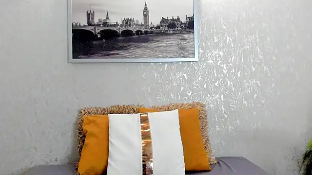 Snapshot of namastecute chatting on 11.21.25 namastecute online show from 11.21.25