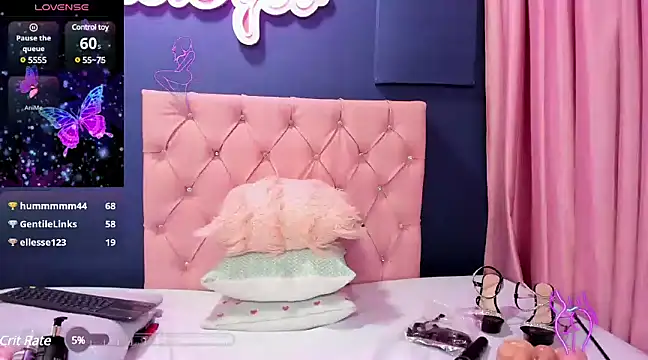 Snapshot of Michelle_busty chatting on 01.15.25 Michelle busty online show from 01.15.25