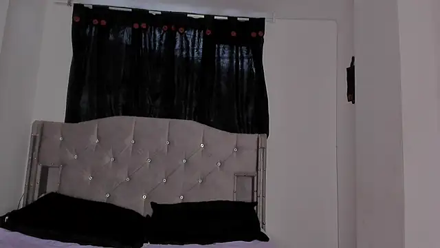 Snapshot of game_with_lesbians_ chatting on 02.17.25 game with lesbians online show from 02.17.25