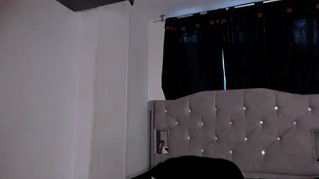 Snapshot of game_with_lesbians_ chatting on 12.03.25 game with lesbians online show from 12.03.25