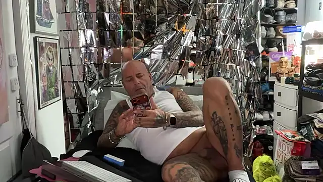 joeytatts66 online show from 05.08.26