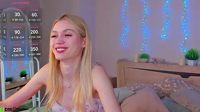 Snapshot of Cherry_Price chatting on 05.18.26 Cherry Price online show from 05.18.26