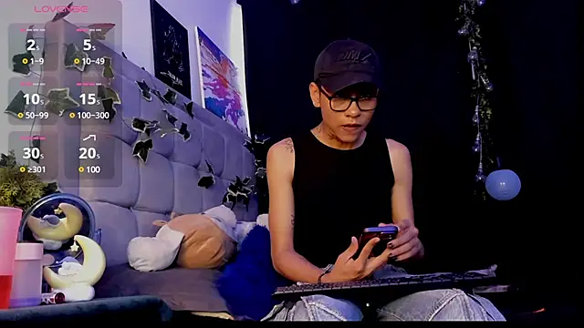 Snapshot of jacks_hotter chatting on 02.13.25 jacks hotter online show from 02.13.25