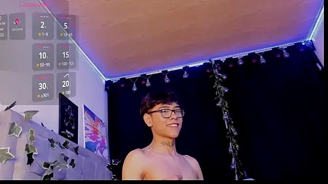 Snapshot of jacks_hotter chatting on 02.13.25 jacks hotter online show from 02.13.25