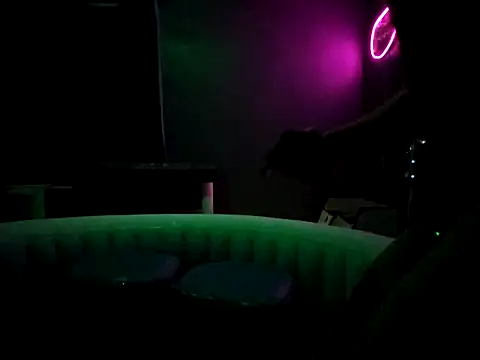 Spunwhiteboy1992 online show from 12.15.25