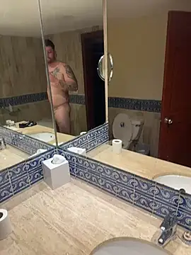 Snapshot of mexicanoHOT699 chatting on 12.21.24 mexicanoHOT699 online show from 12.21.24