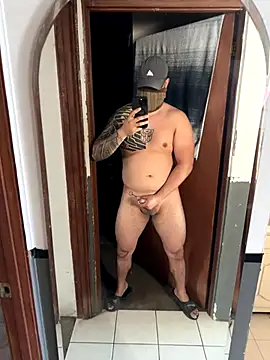 Snapshot of mexicanoHOT699 chatting on 10.01.25 mexicanoHOT699 online show from 10.01.25