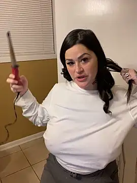 Snapshot of TexasTattooedHouseWife chatting on 02.24.25 TexasTattooedHouseWife online show from 02.24.25