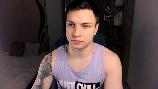 handsome guy01 online show from 12.18.24