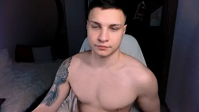 handsome guy01 online show from 12.26.24