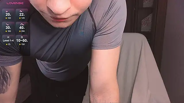 handsome guy01 online show from 02.14.25