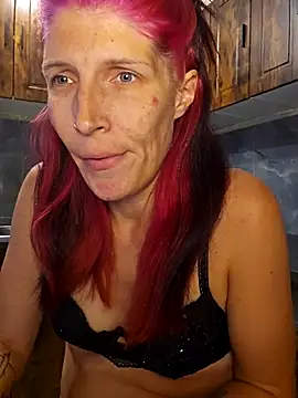 Snapshot of Lenchen_ chatting on 05.11.26 Lenchen online show from 05.11.26