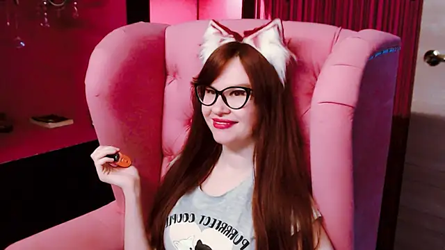 CarolGiggly online show from 12.04.24