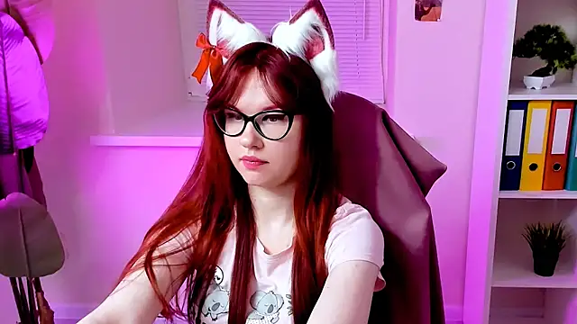 CarolGiggly online show from 11.03.25