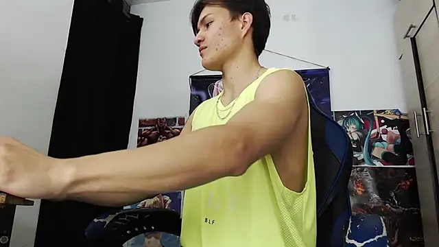 Snapshot of sr_jaeger chatting on 11.13.25 sr jaeger online show from 11.13.25