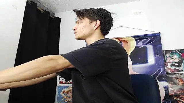 Snapshot of sr_jaeger chatting on 11.17.25 sr jaeger online show from 11.17.25