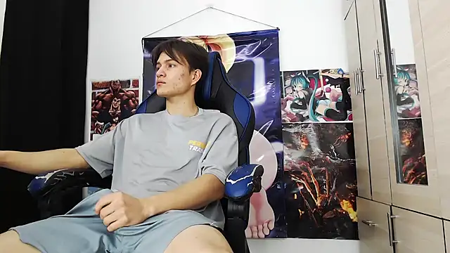 Snapshot of sr_jaeger chatting on 11.19.25 sr jaeger online show from 11.19.25