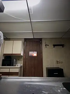 Praga Pink online show from 10.03.25