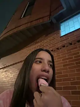 Praga Pink online show from 02.11.26