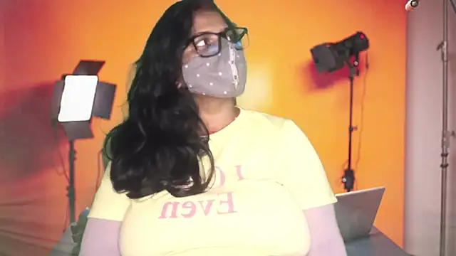 mamoni91 online show from 10.15.25