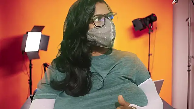 mamoni91 online show from 11.17.25